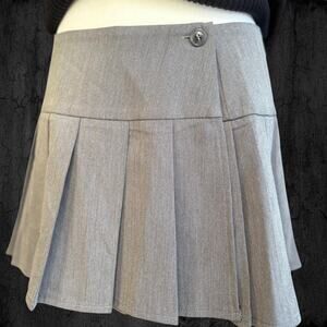 Preppy Motel grey pleated mini skirt
